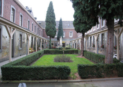 177 – Maastricht, Hofje XII Apostelen (Rijksmonument)